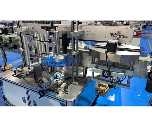 bottle label applicator